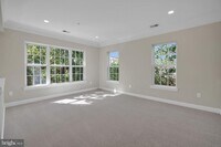 Building Photo - 111 Chevy Chase St