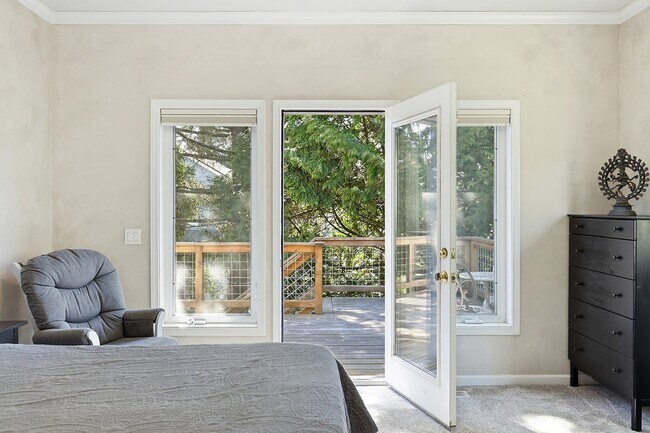 Building Photo - 172 Palos Verdes