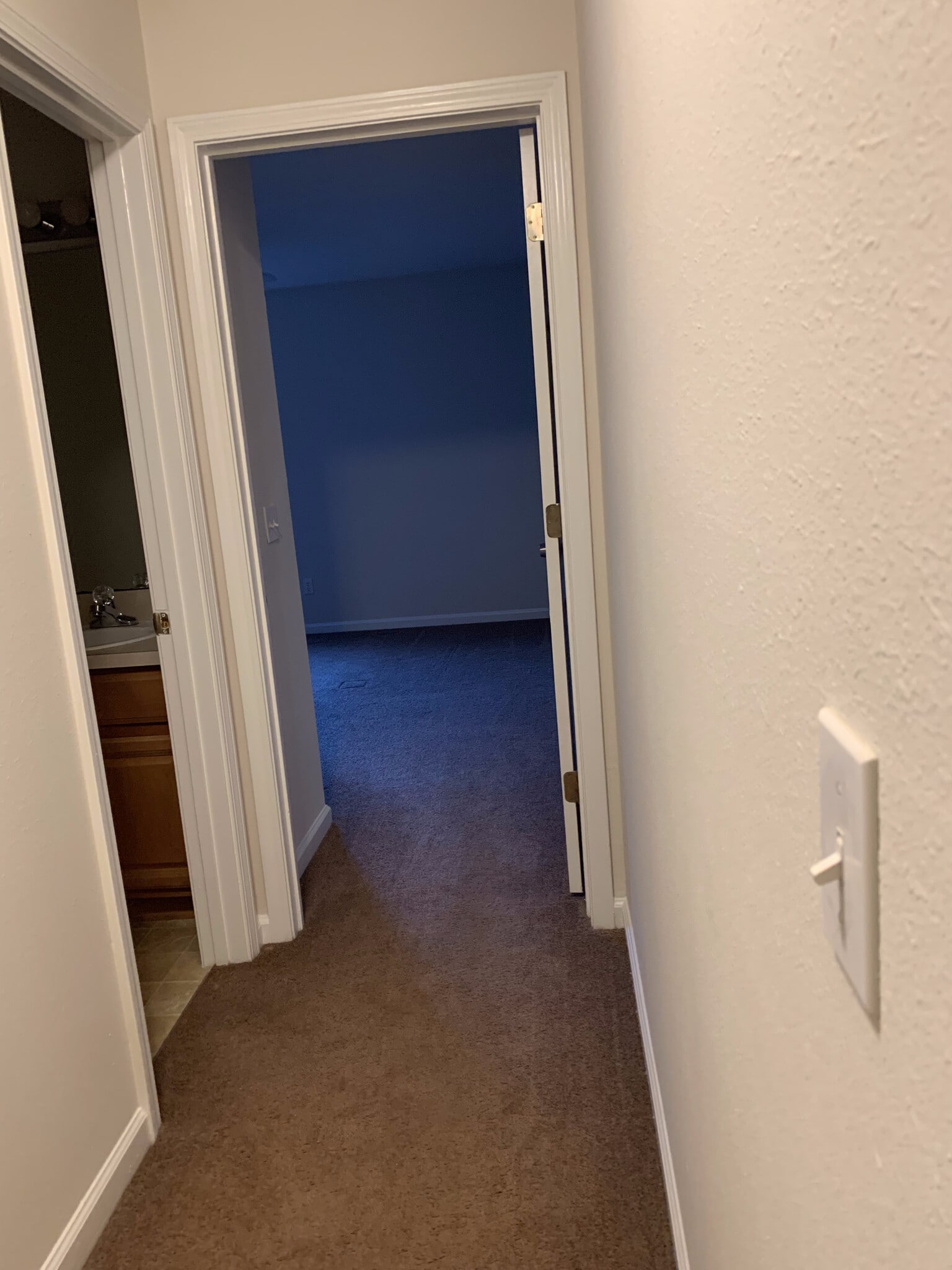 Building Photo - 389 Scrub Jay Dr