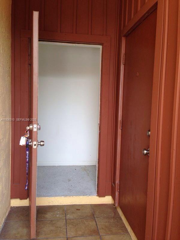 Building Photo - 405 SE 14th St