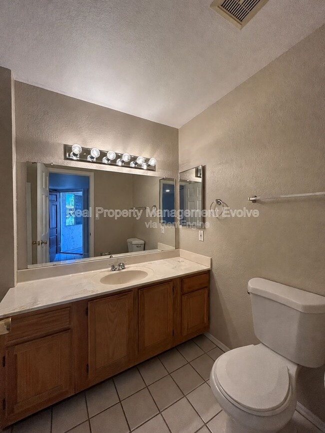 Building Photo - 9465 N 92nd St