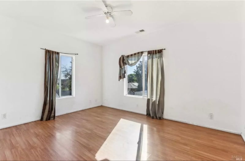 Building Photo - 507 Kings Way