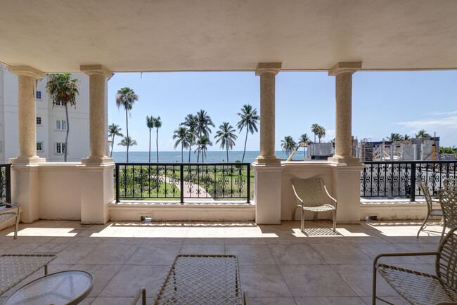 Building Photo - 19223 Fisher Island Dr