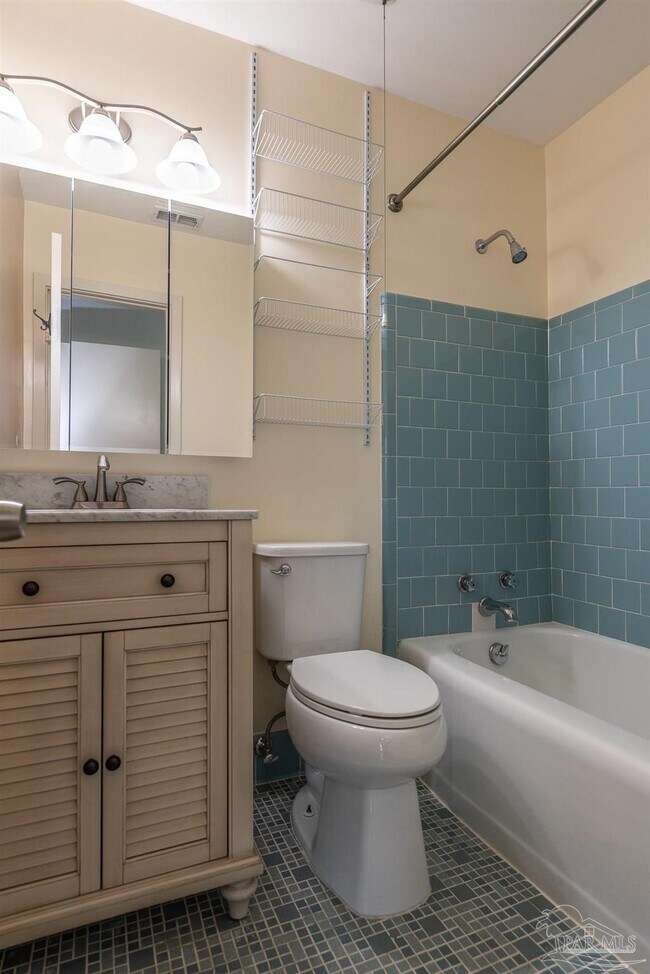 Building Photo - 3505 Wellington Rd