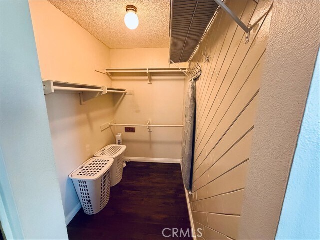 Building Photo - 8435 Burnet Ave