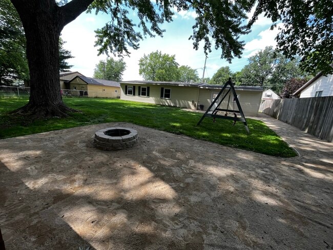 Building Photo - 54 Fontenelle St SE