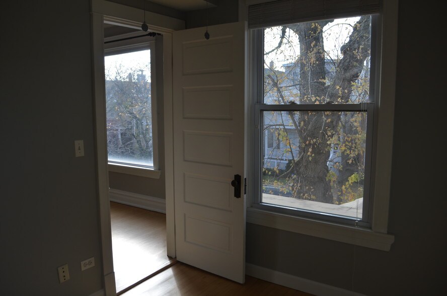 Bedroom3 - 3643 N Hoyne Ave