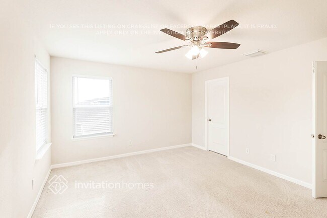 Building Photo - 12233 Blue Pacific Dr