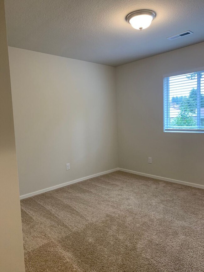 Building Photo - Newly Built Home in Brand New Community! Evergreen School District ! Conveniently located next to...