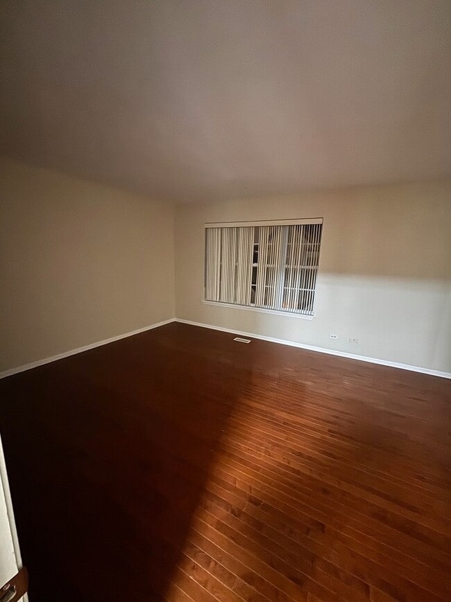 Building Photo - 2712 Woodmere Dr