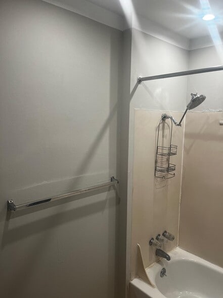 Building Photo - 322 Avenue A