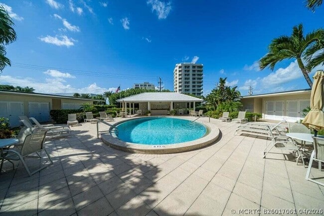 Building Photo - 350 S Beach Rd