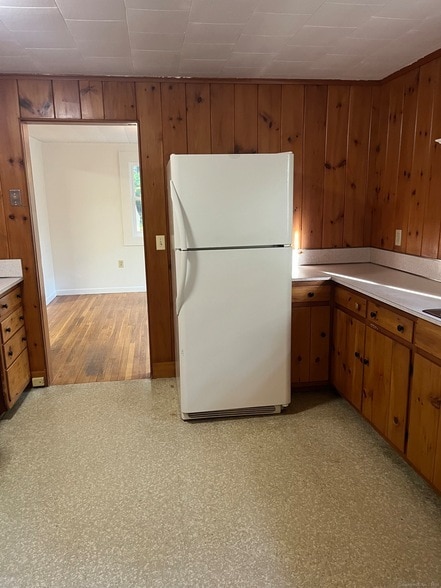 Building Photo - 103 Pequotsepos Rd