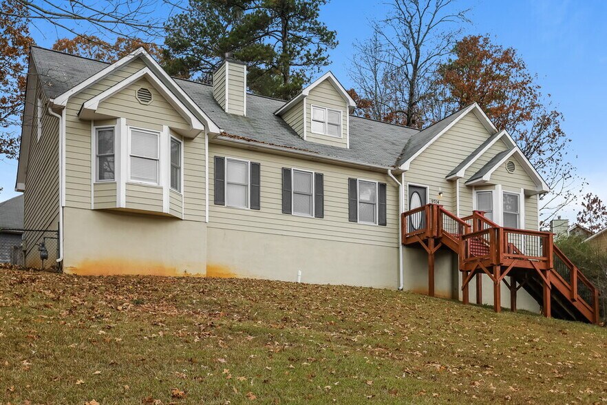 Building Photo - 9704 Squirrel Wood Run