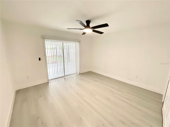 Building Photo - 1307 Belcher Dr
