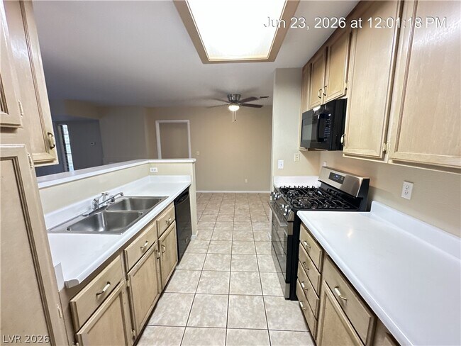 Building Photo - 4873 S Torrey Pines Dr