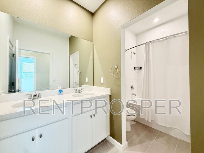 Building Photo - 2633 Ginseng Ivy St