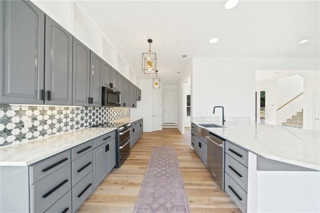 Building Photo - 13301 Lone Rider Trail