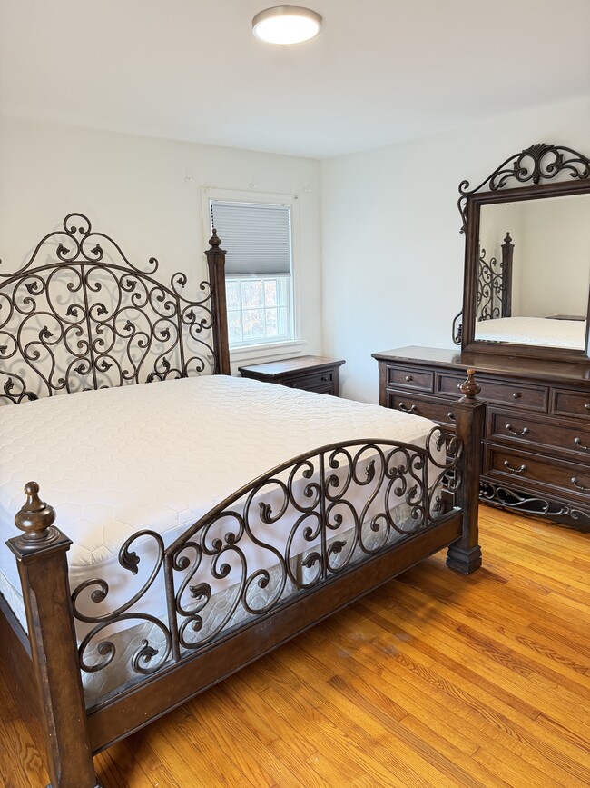 Building Photo - 2648 Melbourne Dr