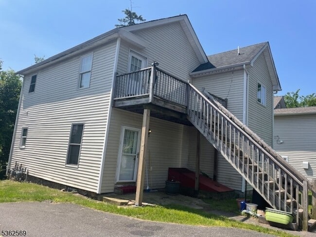 Primary Photo - 37 E New St