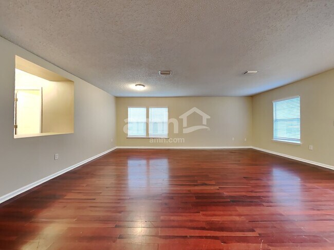 Building Photo - 11673 Brian Lakes Dr