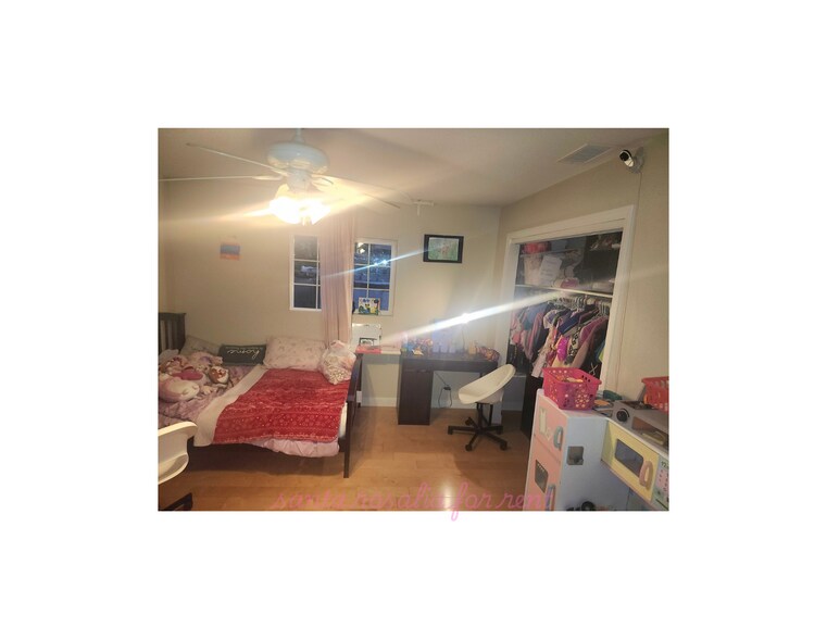 Room 3: large room - 12332 Santa Rosalia St