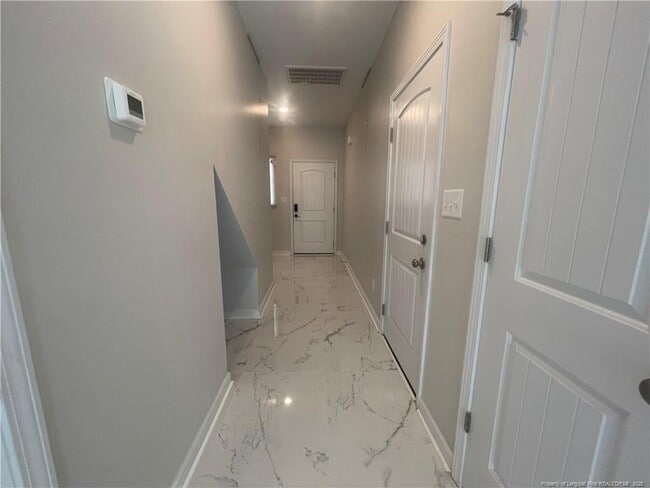 Building Photo - 705 Georgetown Cir