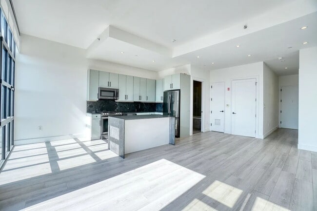 Building Photo - "Cozy 1-Bedroom Retreat in the Heart of Astoria – Your Perfect Urban Sanctuary!"