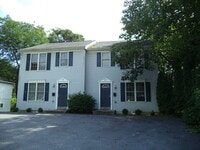 Building Photo - 898 N Allen St