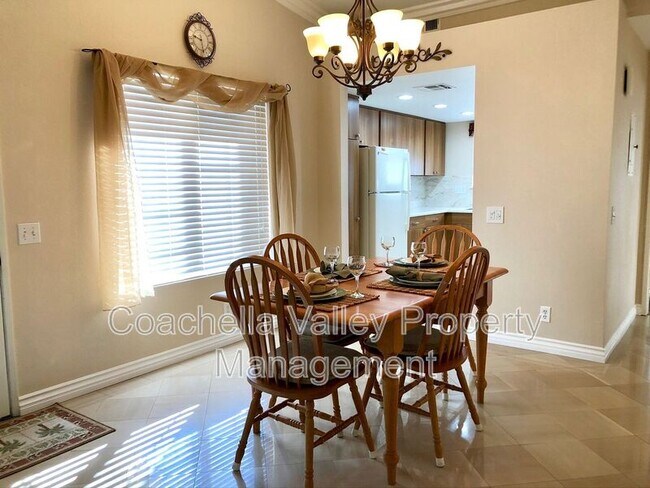 Building Photo - 500 S Farrell Dr