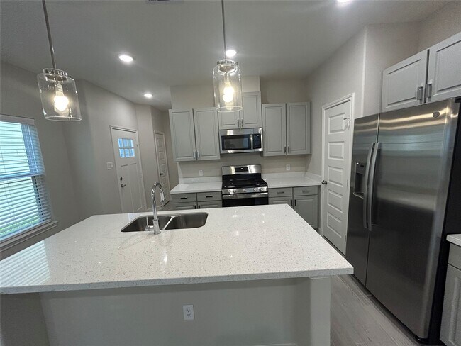 Building Photo - 1511 Revolution Way