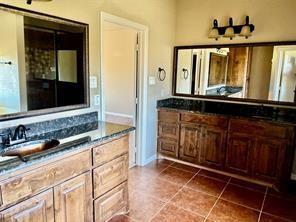 Building Photo - 464 N Greenville St