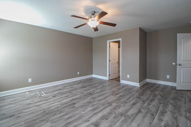 Building Photo - 144 Sycamore Hill Dr