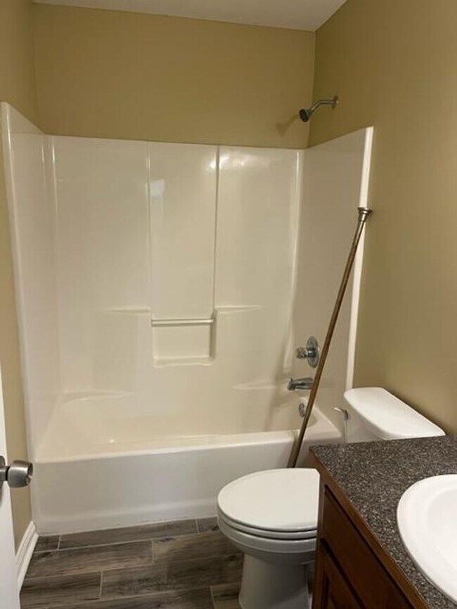 Building Photo - 3BD/2B Home in Northlake Subdivision