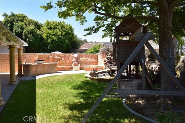 Building Photo - 15862 Caltech Cir