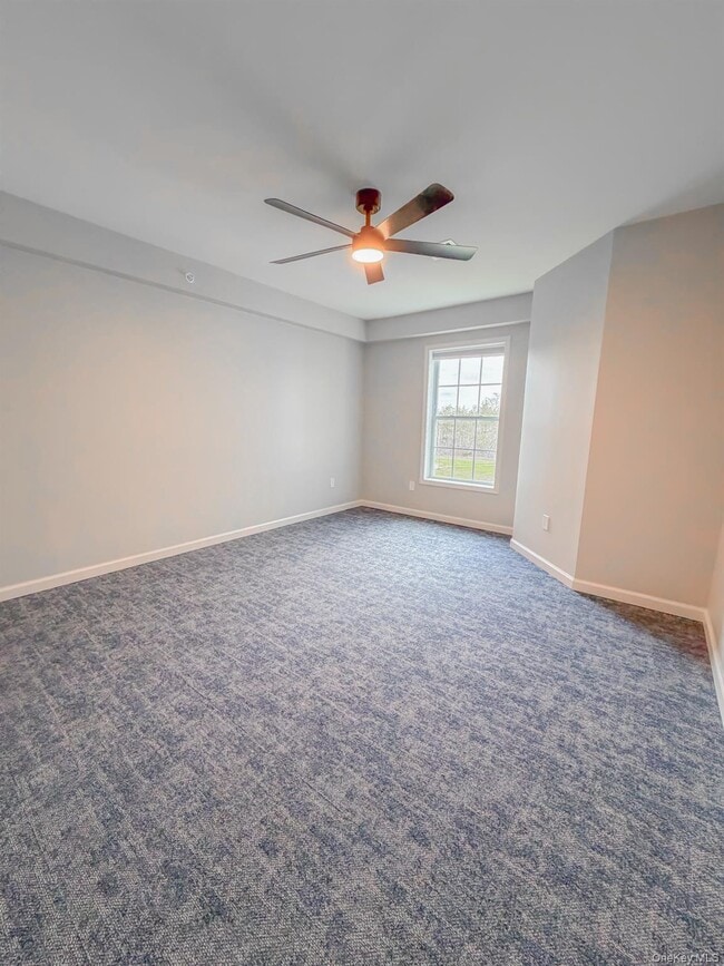 Building Photo - 540 Joslen Blvd