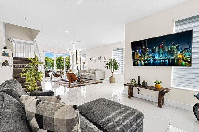 Building Photo - 16373 SW 30th St