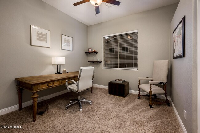 Building Photo - 4375 E Lariat Ln