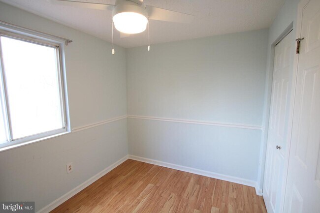 Building Photo - 11021 Outpost Dr