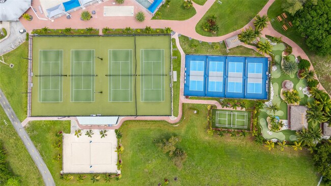 Building Photo - 120 Tilford F