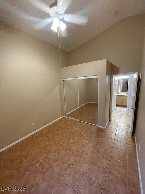 Building Photo - 9011 W Viking Rd