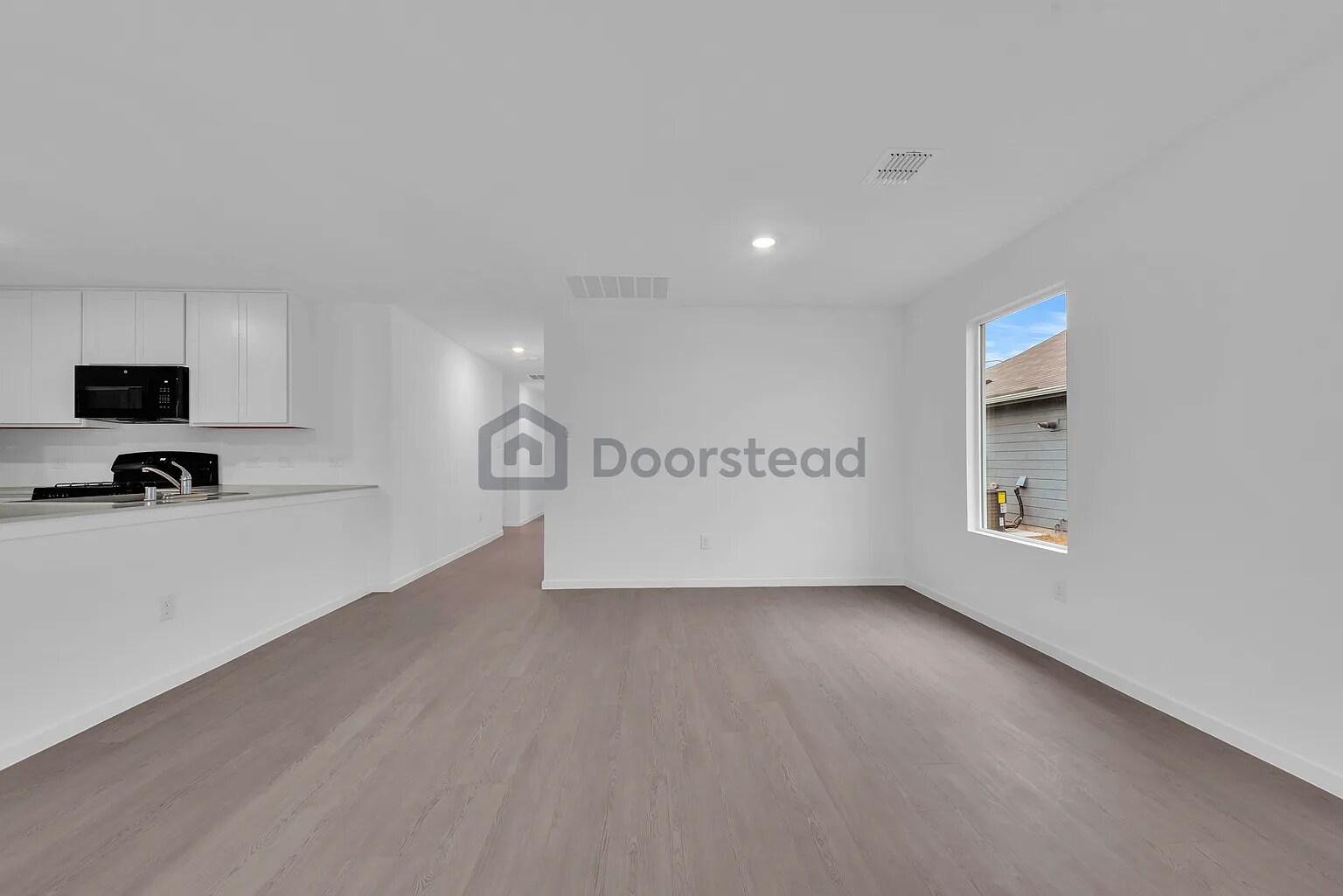 Building Photo - 3012 Yellow Pine Ave