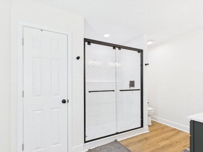 Building Photo - 38 Cape Dr NW