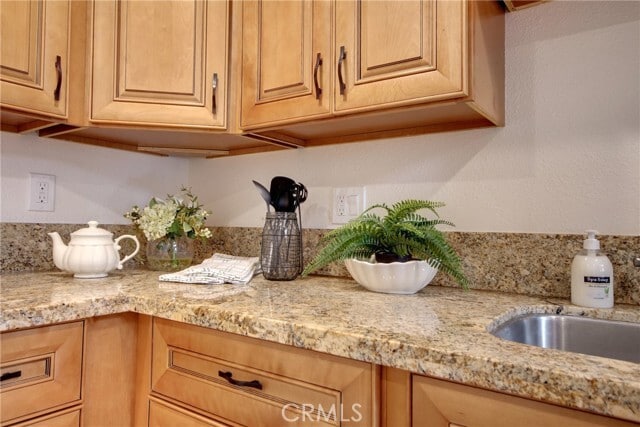 Building Photo - 430 E Country Club Blvd