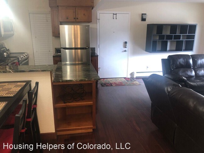 Building Photo - 2 br, 2 bath House - 625 Manhattan Place #208