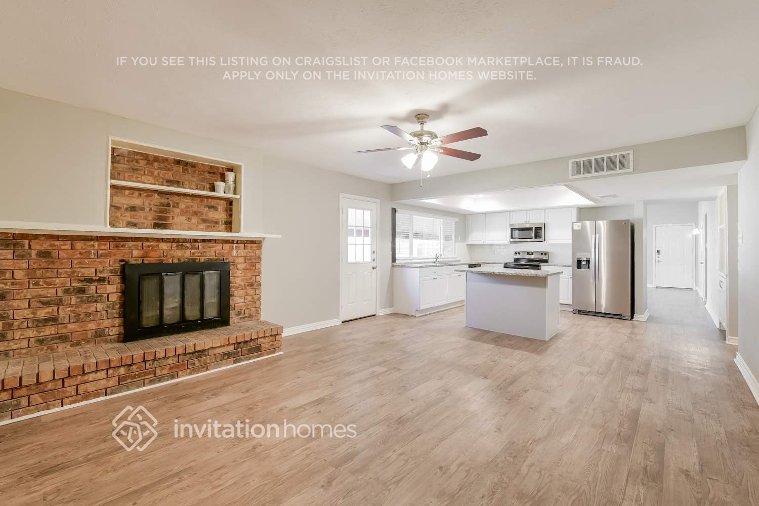 Building Photo - 2600 Treeview Dr