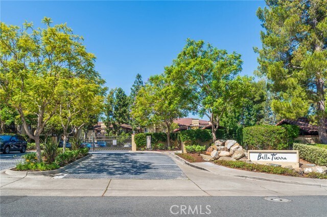 Building Photo - 25611 Indian Hill Ln