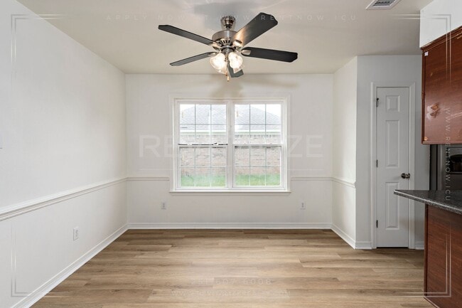 Building Photo - Spacious 3-Bedroom Home with Open Floor Plan and Big Backyard in West Mobile!