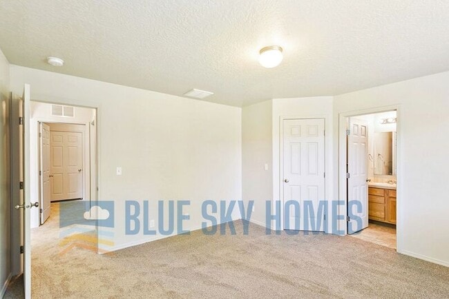 Building Photo - 19712 Susquehanna Way