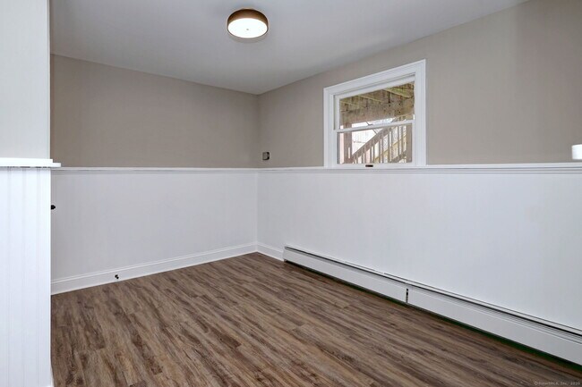 Building Photo - 155 Pastors Walk